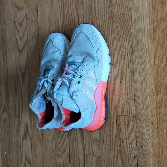 Gently Used Adidas Nite Joggers size 10 - Picture 1 of 4